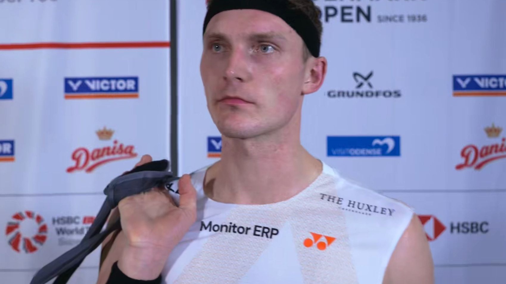 丹麦队险胜马来西亚队，安赛龙带队取胜