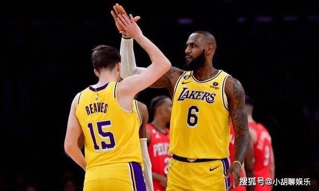 广东队力克湖人，拉文带队取胜