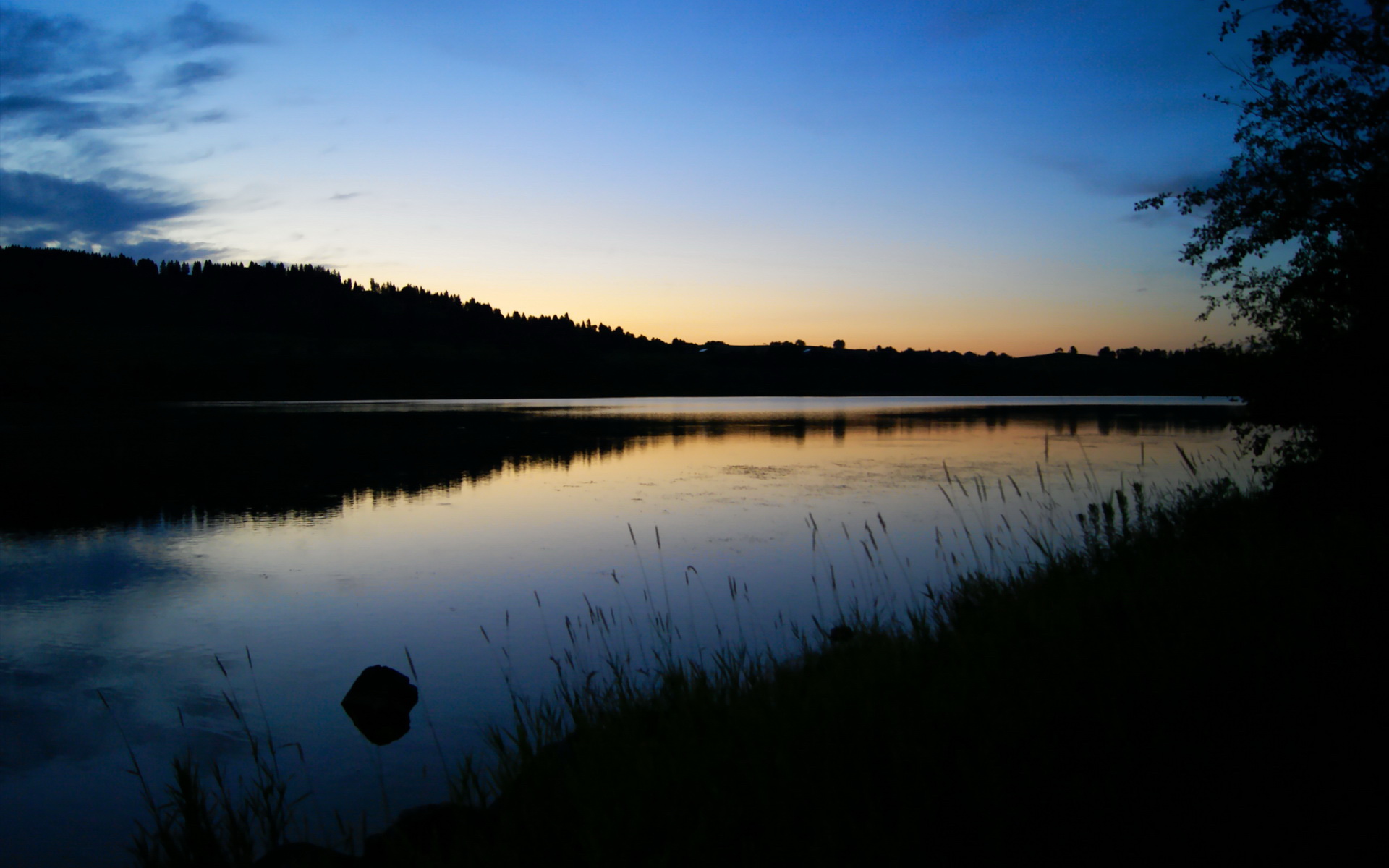 当红白条纹遇见袋鼠军团,奥斯梅恩的压制艺术与澳洲足球的哲学胜利