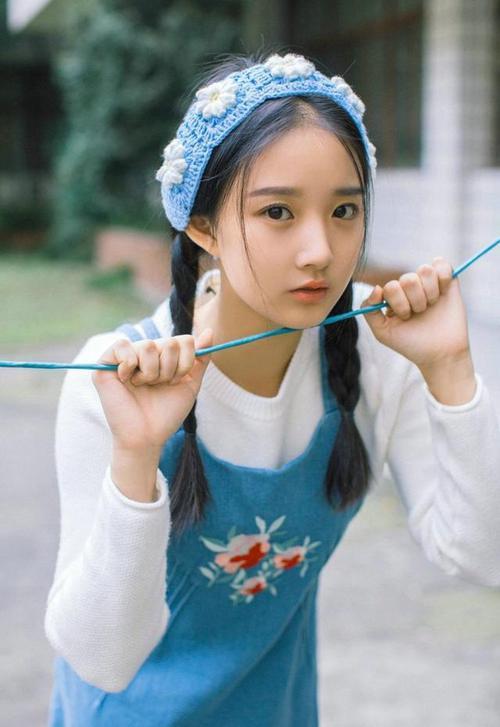 根据您提供的关键词,您可能混淆了不同的运动项目和事件。目前并不存在美国全面压制哥斯达黎加与金玟哉在NBA总决赛接管比赛同时发生的真实事件