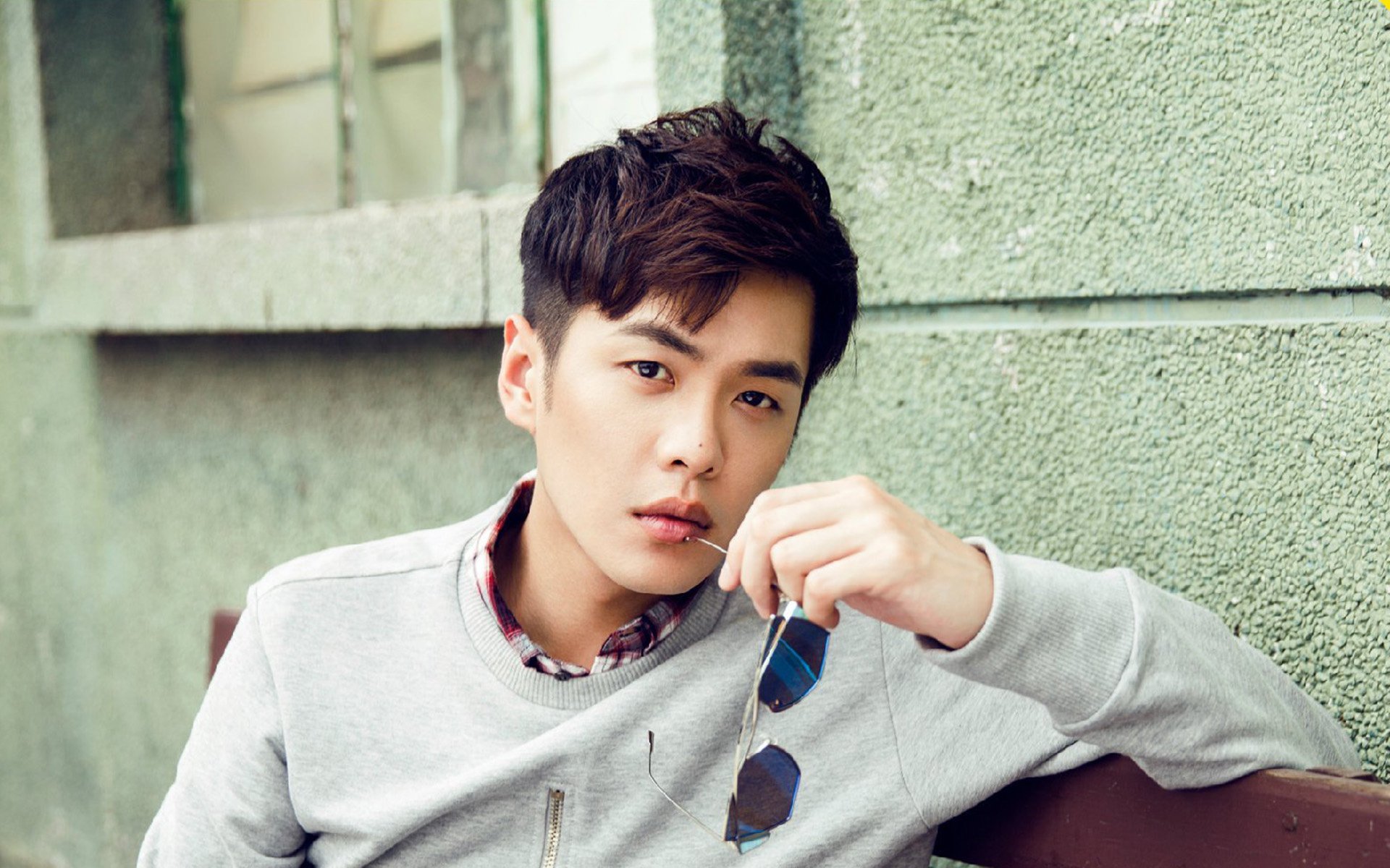 开云体育在线-NBA总决赛焦点战？不，这是卡塔尔与巴黎资本暗战的延烧，旧主与新贵的博弈时刻